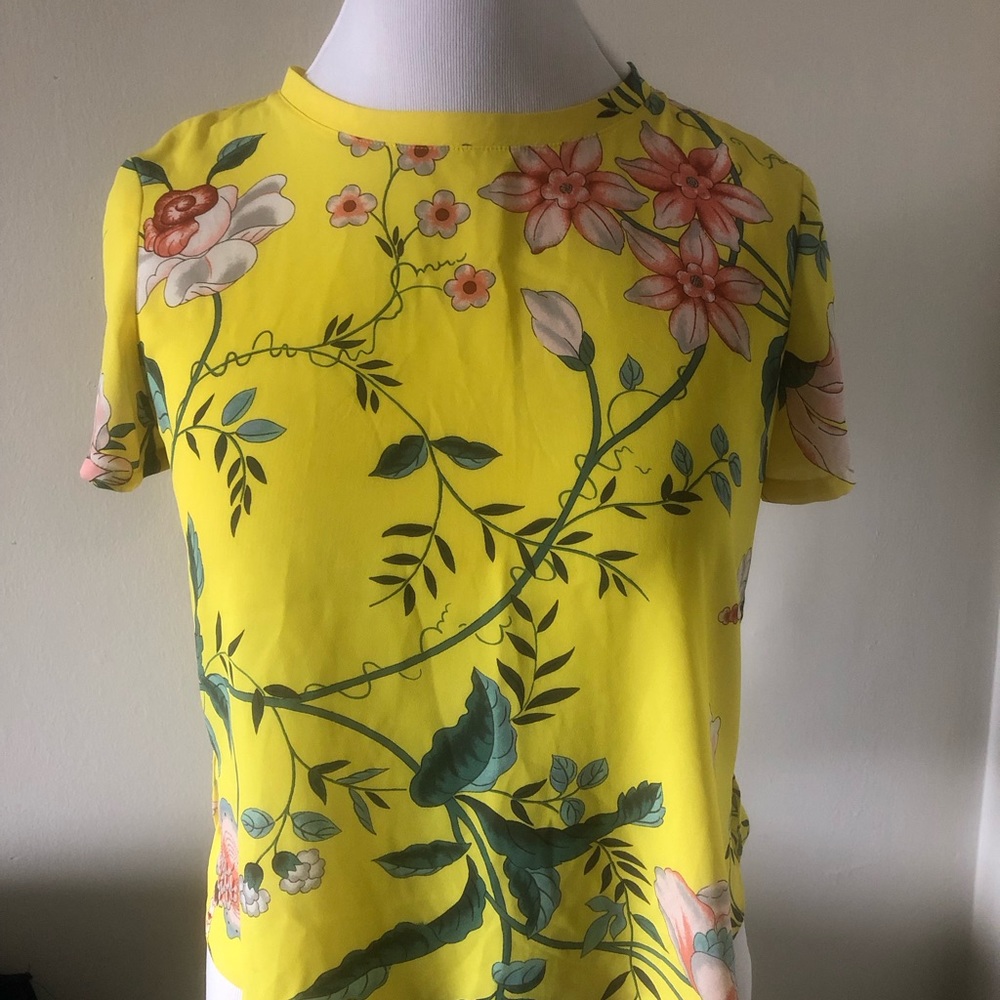 Loft Floral Top Size M Petite - Picture 4 of 9